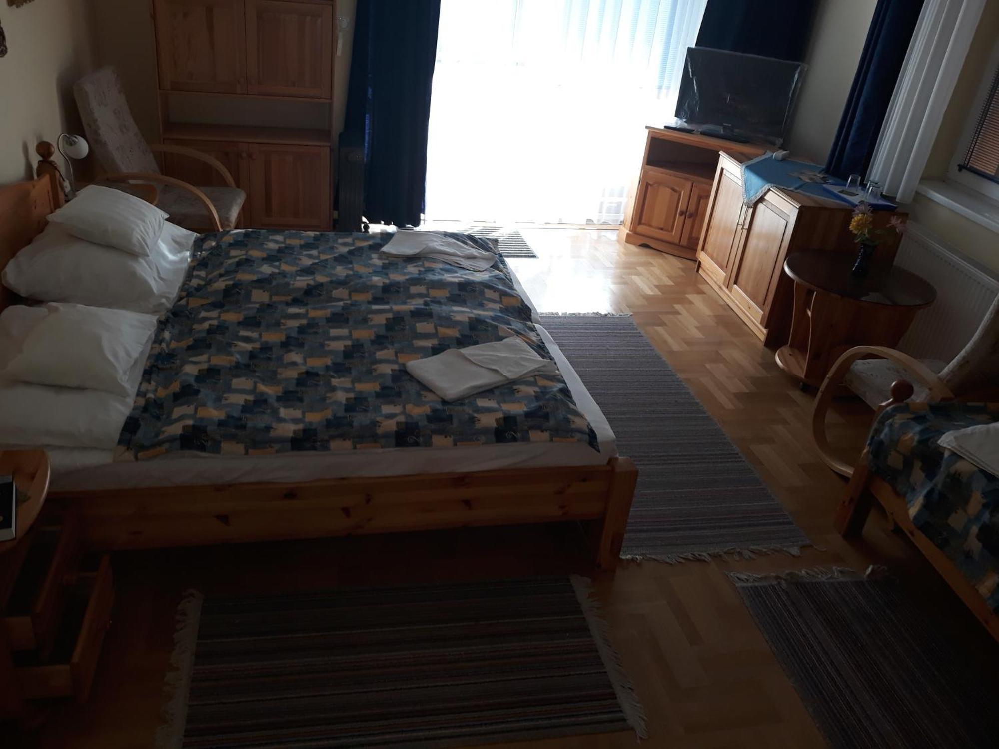 Kenezy Lux Apartman Vendeghaz Hajdúszoboszló Εξωτερικό φωτογραφία
