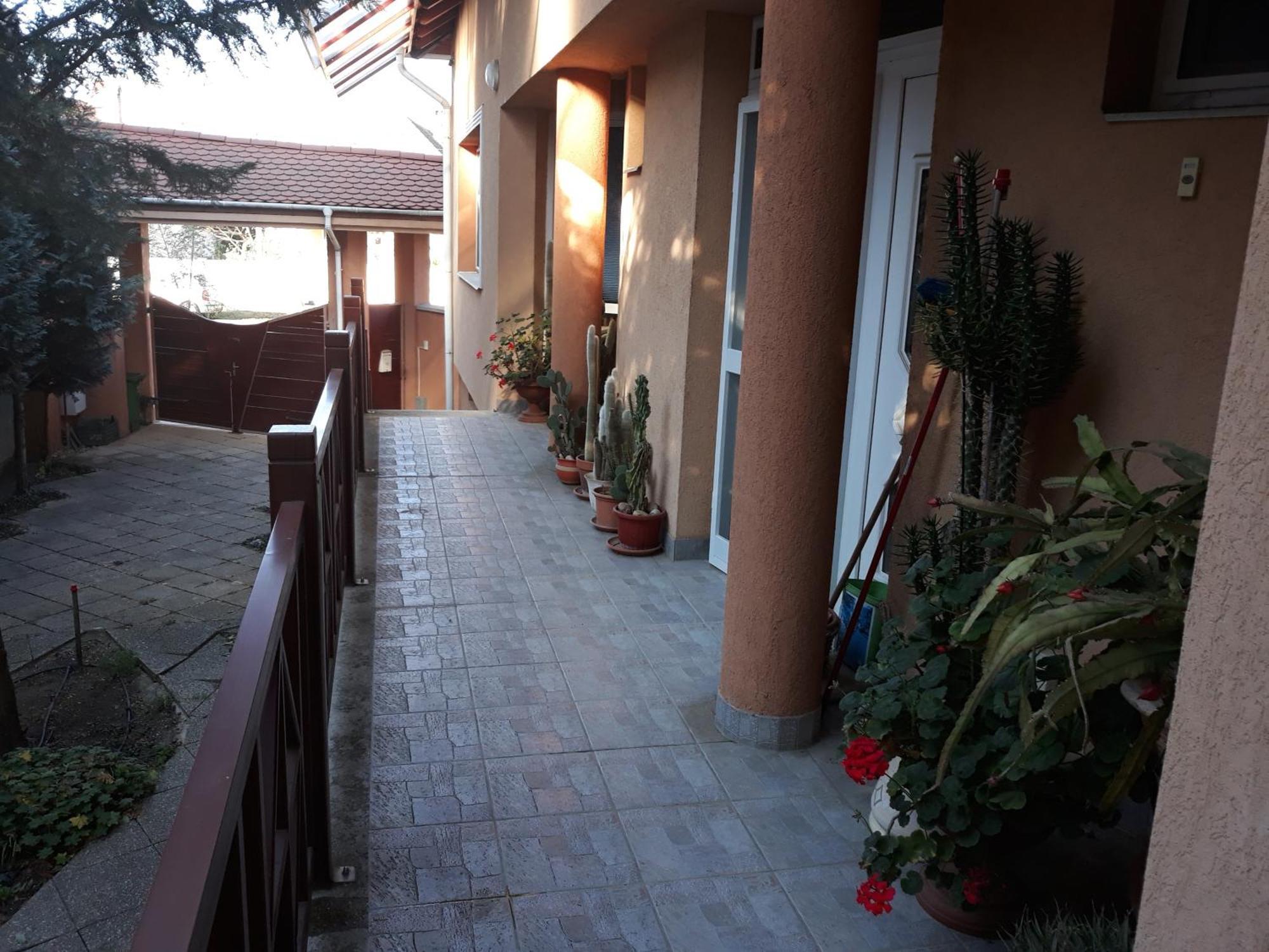 Kenezy Lux Apartman Vendeghaz Hajdúszoboszló Εξωτερικό φωτογραφία