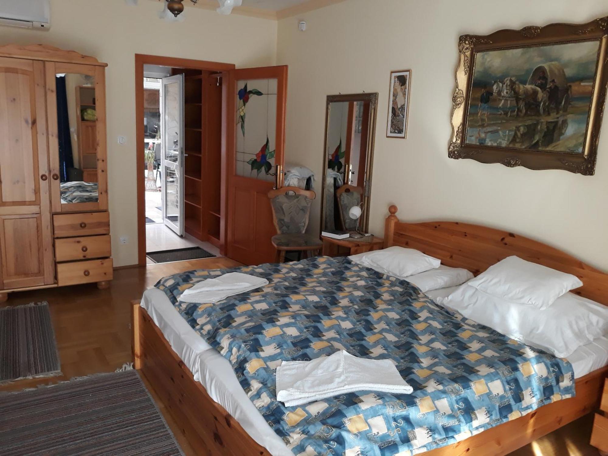 Kenezy Lux Apartman Vendeghaz Hajdúszoboszló Εξωτερικό φωτογραφία