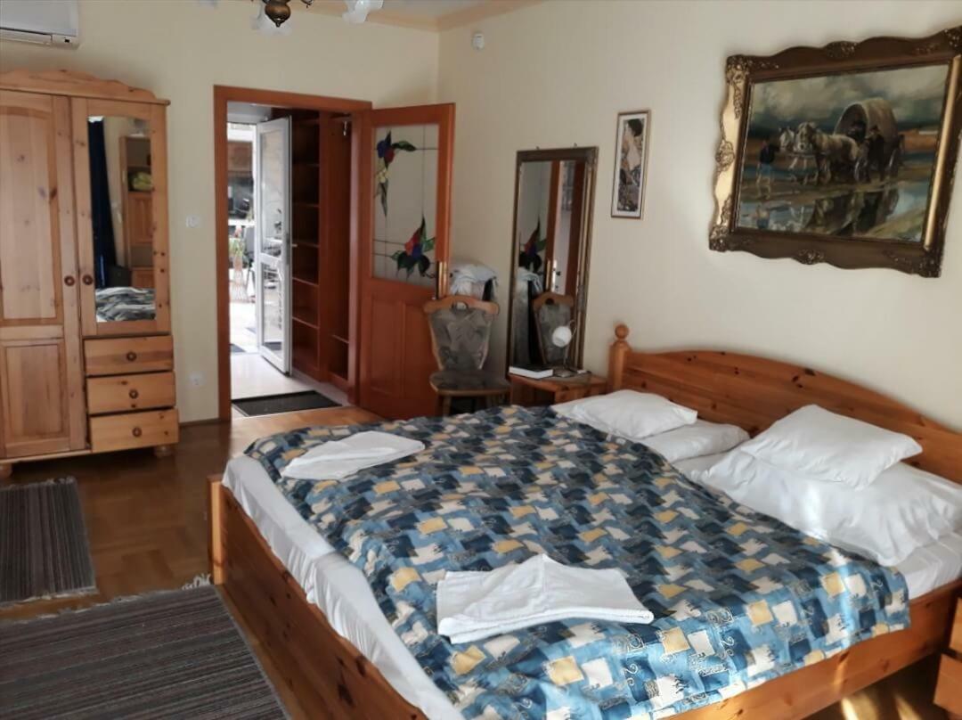 Kenezy Lux Apartman Vendeghaz Hajdúszoboszló Εξωτερικό φωτογραφία