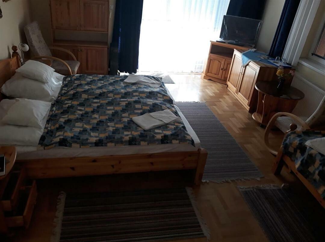 Kenezy Lux Apartman Vendeghaz Hajdúszoboszló Εξωτερικό φωτογραφία